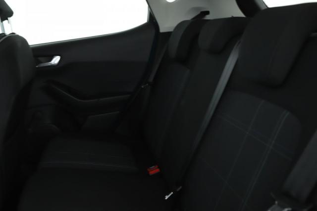 Ford Fiesta image 5