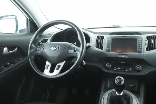Kia Sportage image 6