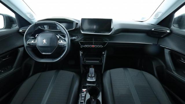 Peugeot 2008 image 9
