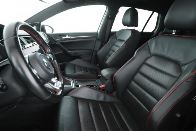 Volkswagen Golf image 7