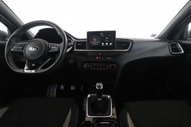 Kia Ceed image 8
