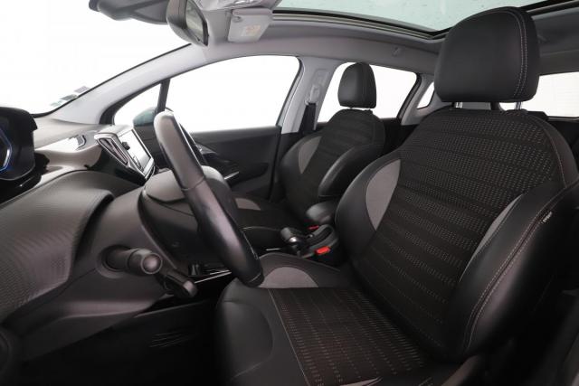 Peugeot 2008 image 3