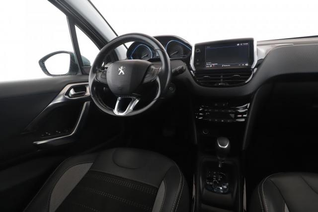 Peugeot 2008 image 6
