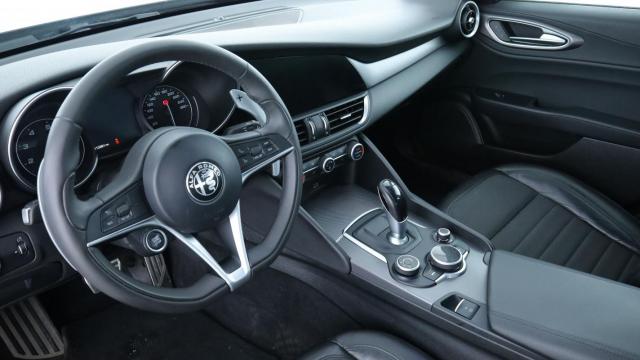 Alfa Romeo Giulia image 9