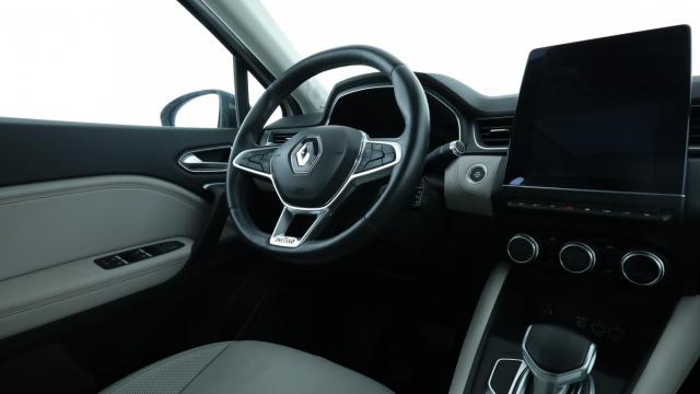Renault Captur image 2