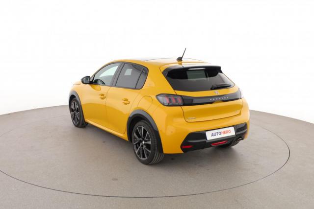Peugeot 208 image 9
