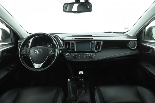 Toyota Rav4 image 5