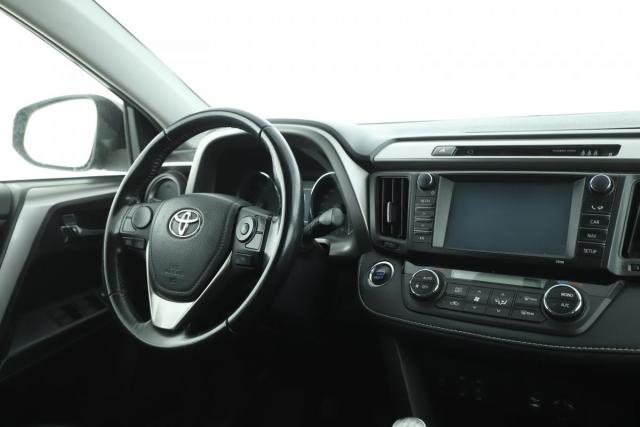 Toyota Rav4 image 9