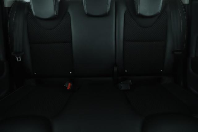 Renault Clio Estate image 3
