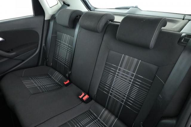 Volkswagen Polo image 8