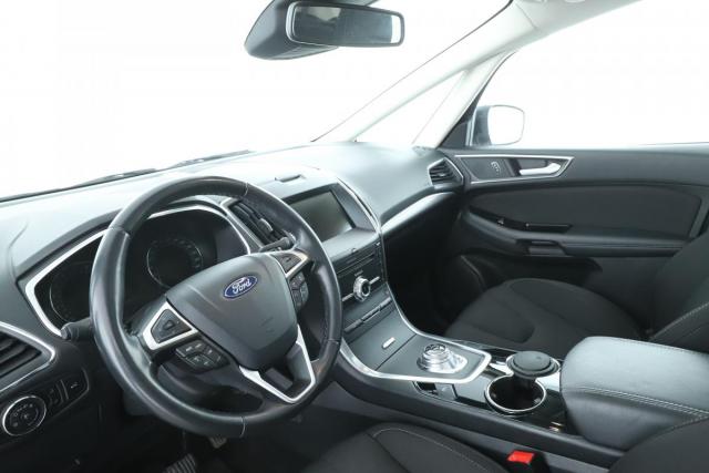 Ford S-Max image 1