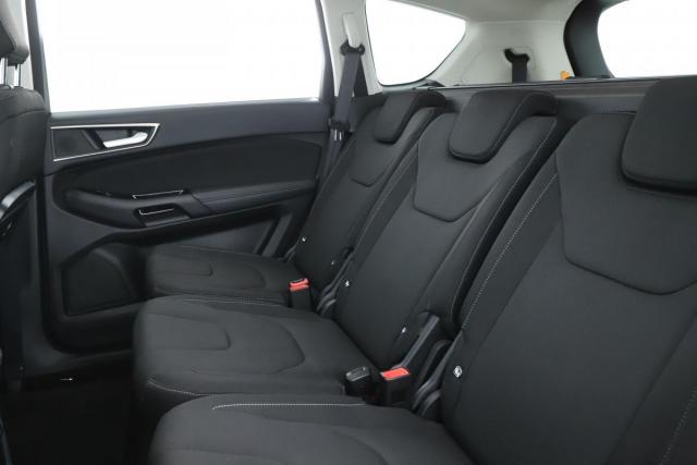 Ford S-Max image 5