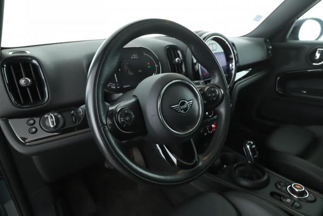 Mini Countryman image 9