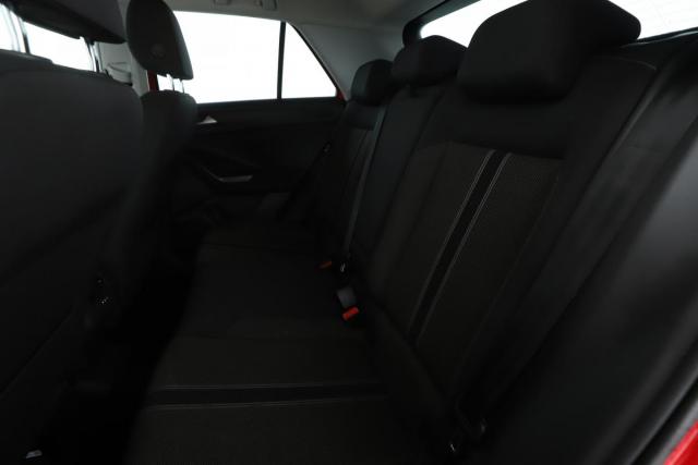 Volkswagen T-Roc image 7