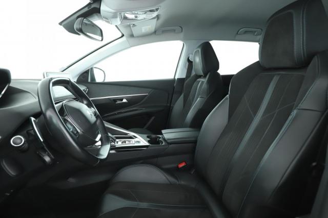 Peugeot 3008 image 2