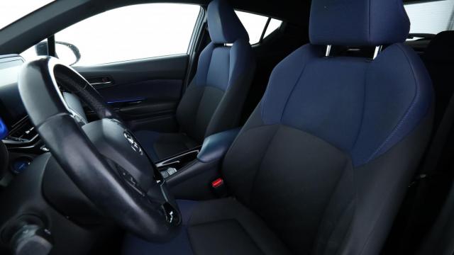 Toyota C-Hr image 3