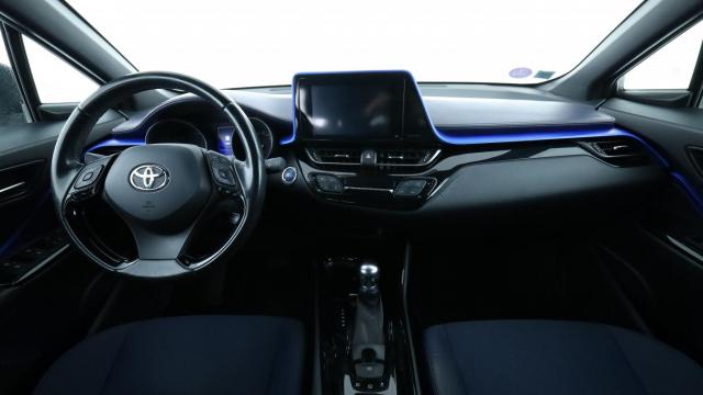 Toyota C-Hr image 8