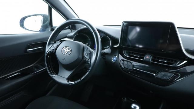 Toyota C-Hr image 5