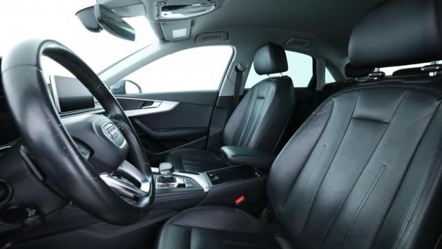 Audi A4 image 8