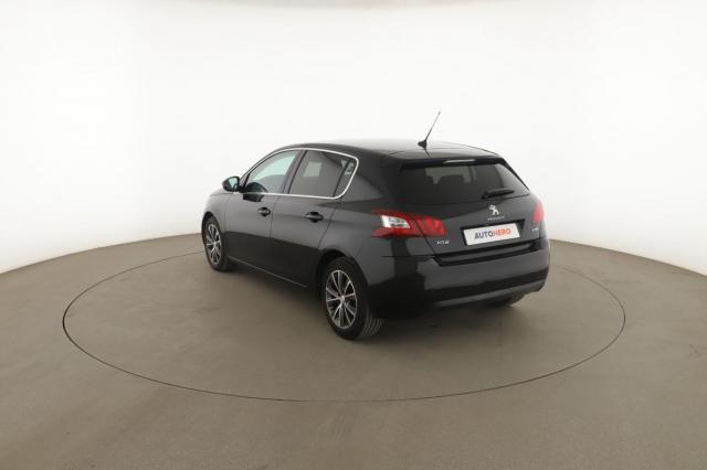 Peugeot 308 image 2