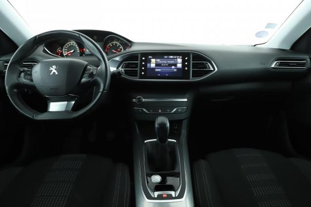 Peugeot 308 image 6