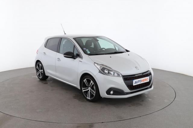 Peugeot 208 image 9