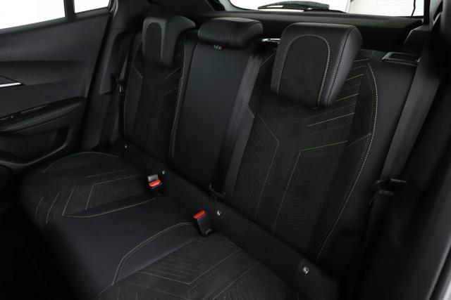 Peugeot 2008 image 4