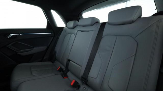 Audi Q3 image 3