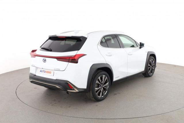 Lexus Ux image 8