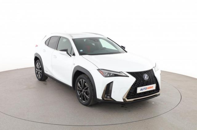 Lexus Ux image 6