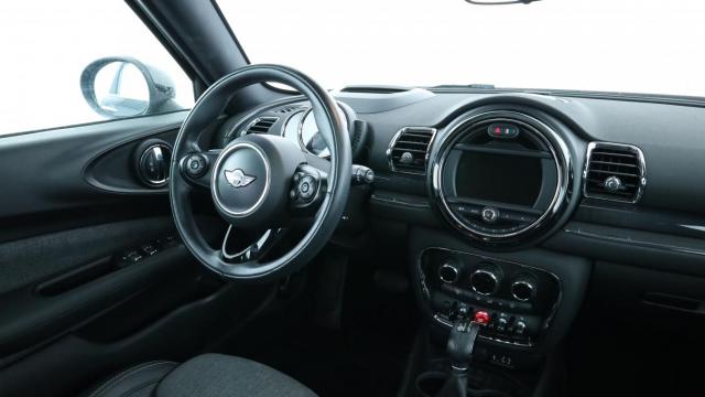 Mini Clubman image 7