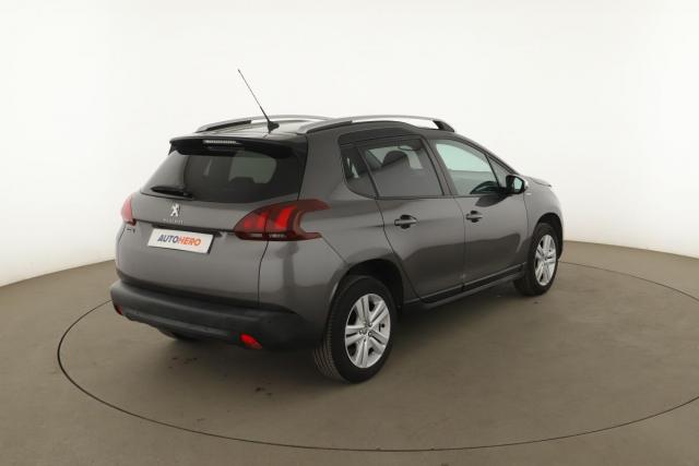 Peugeot 2008 image 1