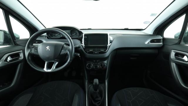 Peugeot 2008 image 7