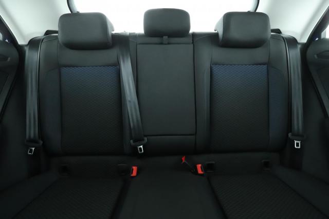 Volkswagen T-Roc image 9