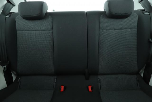 Volkswagen Up! image 7