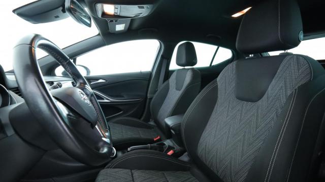 Opel Astra image 2