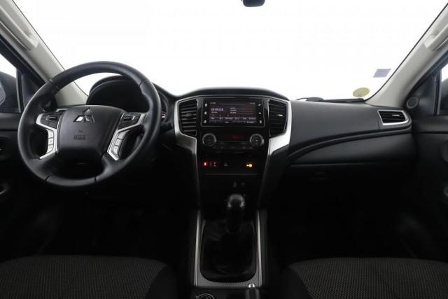 Mitsubishi L200 image 3