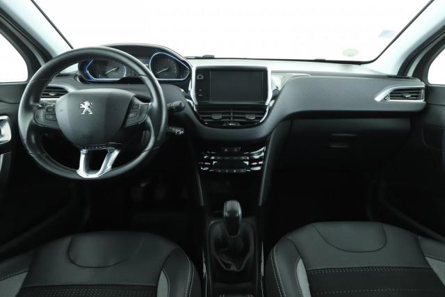 Peugeot 2008 image 1