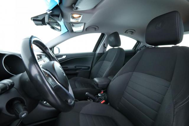 Alfa Romeo Giulietta image 8