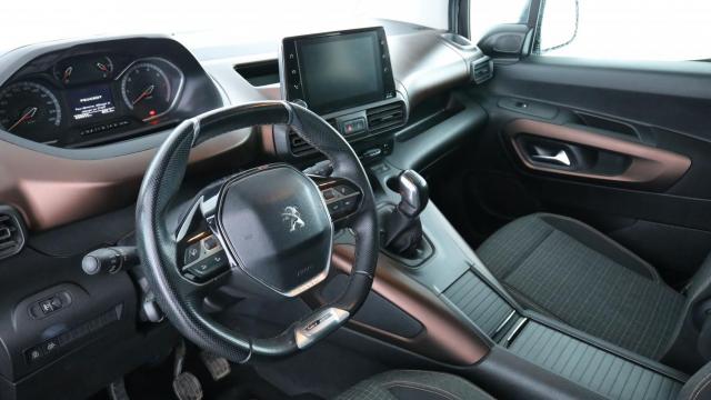Peugeot Rifter image 1