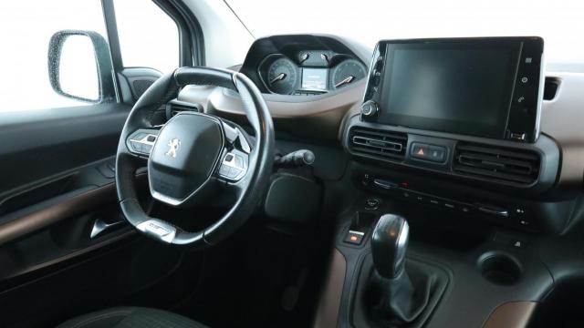 Peugeot Rifter image 3
