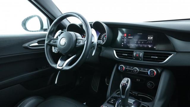 Alfa Romeo Giulia image 1