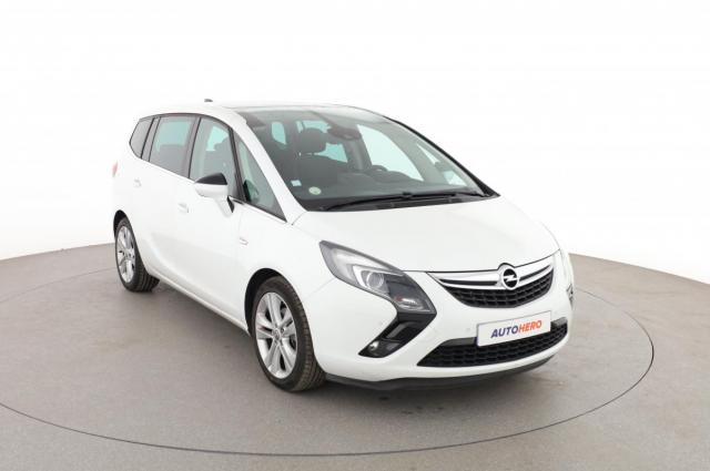 Opel Zafira Tourer image 4