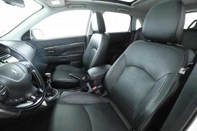 Peugeot 4008 image 6