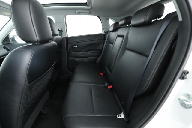 Peugeot 4008 image 8