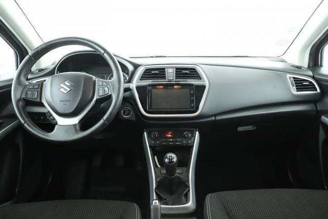 Suzuki Sx4 S-Cross image 8