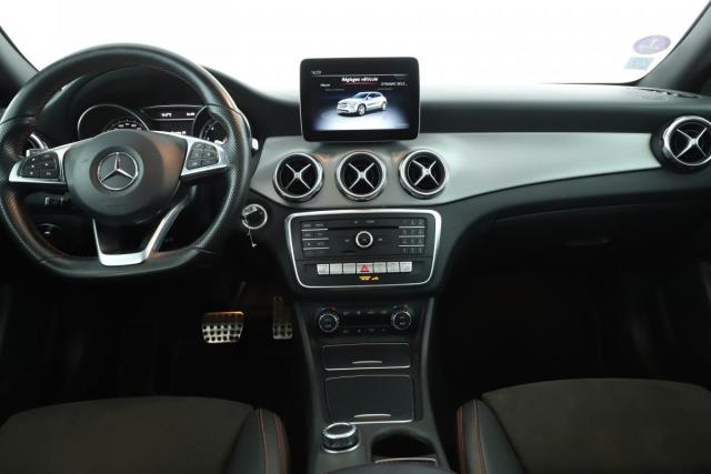 Mercedes Benz Gla image 9