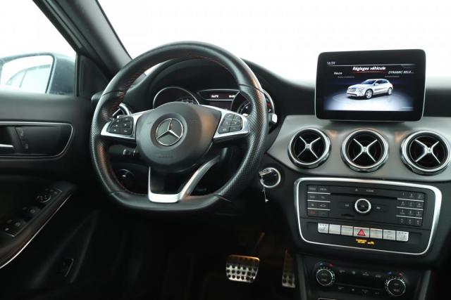 Mercedes Benz Gla image 4