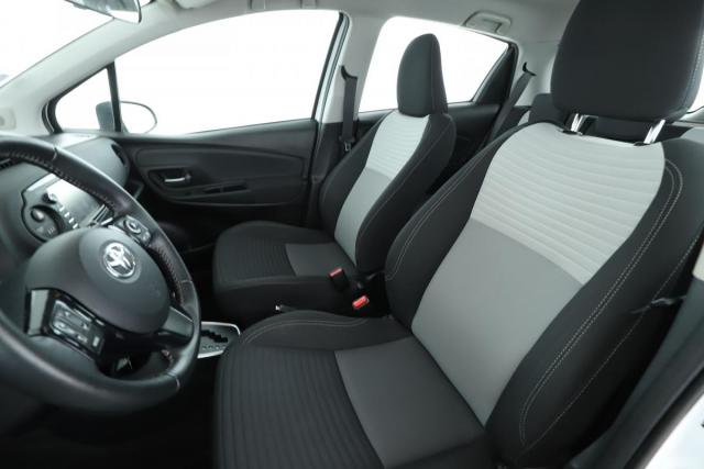 Toyota Yaris image 9