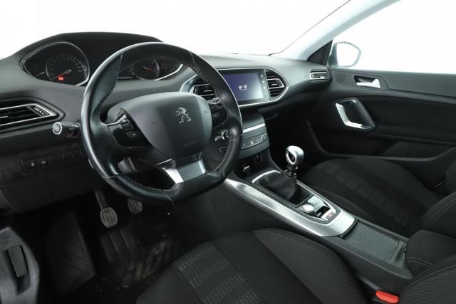 Peugeot 308 image 5